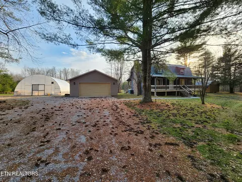 5352 Mayland Rd, Crossville, TN 38571