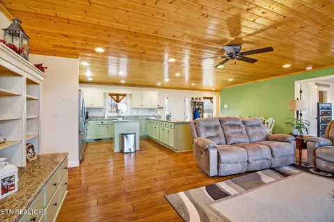 1375 Back Bone Rd, Sparta, TN 38583 photo 17