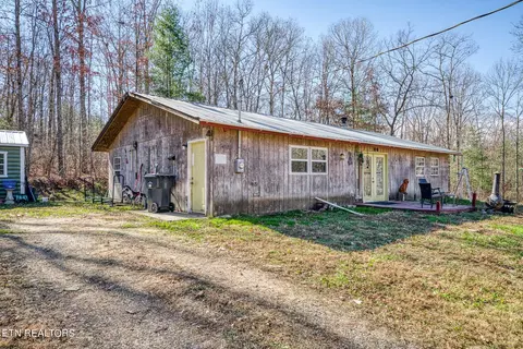 109 Nelson Rd, Lancing, TN 37770