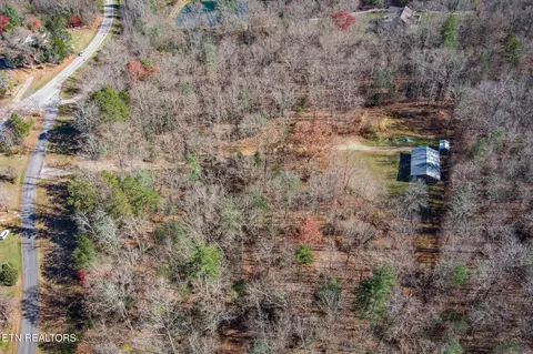 109 Nelson Rd, Lancing, TN 37770 photo 2
