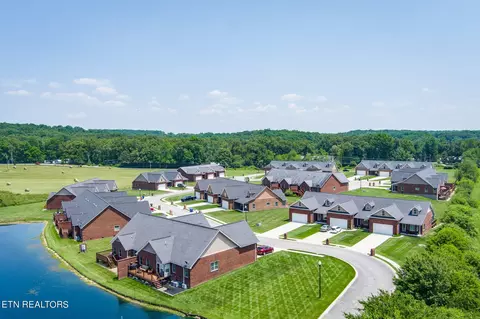 4955 Genesis Rd, Crossville, TN 38571