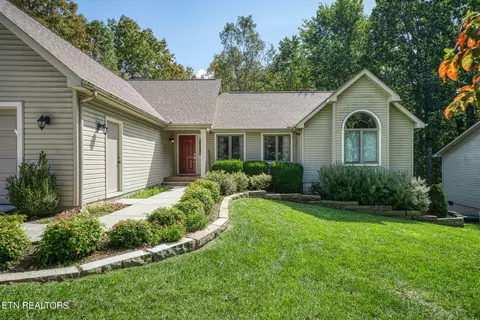 246 Amherst Ln, Crossville, TN 38558