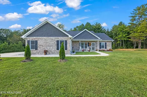 224 Suzie Ct, Crossville, TN 38555