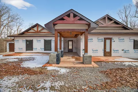 Exterior - 147 Dunrobin Ct, Sparta, TN 38583 photo 6 of 17