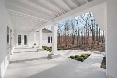 Exterior - 147 Dunrobin Ct, Sparta, TN 38583 photo 7 of 17