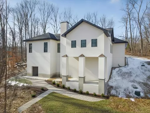Exterior - 147 Dunrobin Ct, Sparta, TN 38583 photo 10 of 17