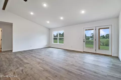 819 Hack Beaty Rd, Grimsley, TN 38565 photo 11