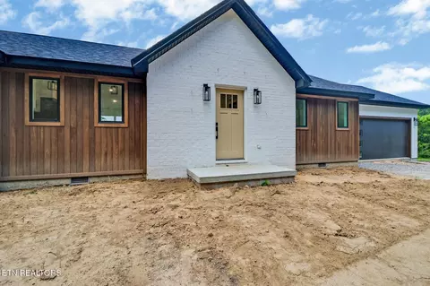 819 Hack Beaty Rd, Grimsley, TN 38565 photo 23