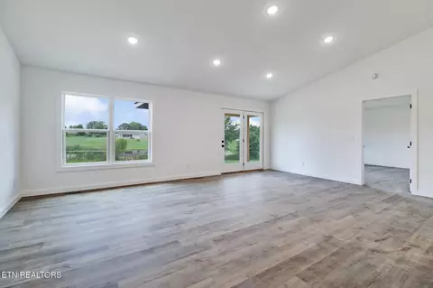 819 Hack Beaty Rd, Grimsley, TN 38565 photo 10