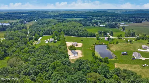 819 Hack Beaty Rd, Grimsley, TN 38565 photo 30
