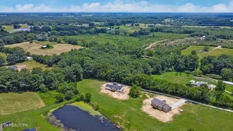819 Hack Beaty Rd, Grimsley, TN 38565 photo 33
