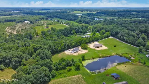 819 Hack Beaty Rd, Grimsley, TN 38565 photo 29