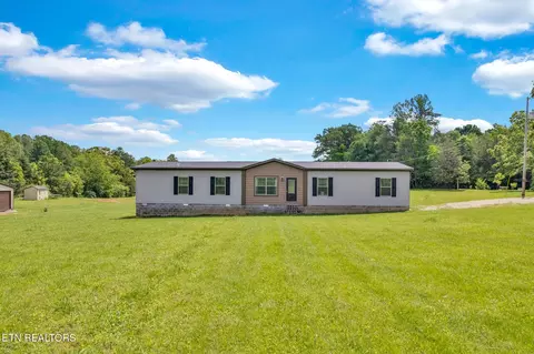 17701 Old Kentucky Rd, Walling, TN 38587