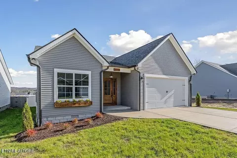 1633 Links Dr, Cookeville, TN 38506