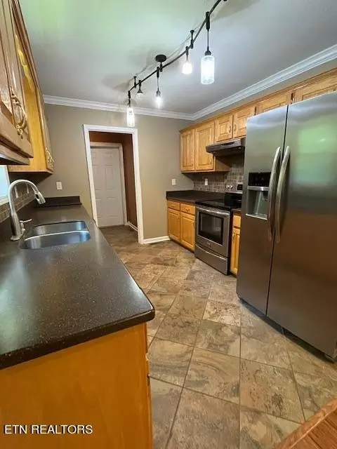 805 Wallace Way, Grimsley, TN 38565 photo 6