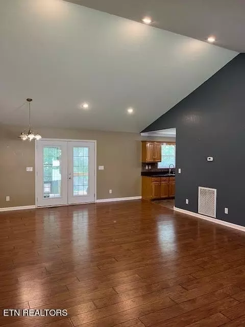 805 Wallace Way, Grimsley, TN 38565 photo 4