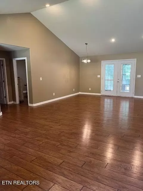 805 Wallace Way, Grimsley, TN 38565 photo 3
