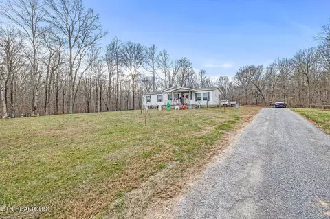 209 Market Ln, Gainesboro, TN 38562