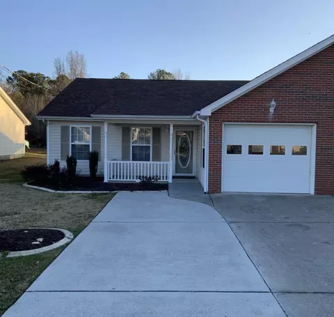 196 Flagstone Dr, Rossville, GA 30741