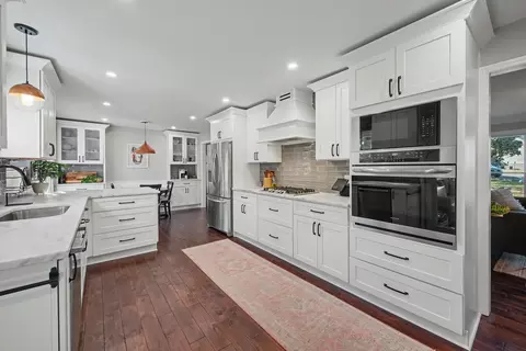 Kitchen - 205 Gloucester Ct, Franklin, TN 37064 photo 6 of 6