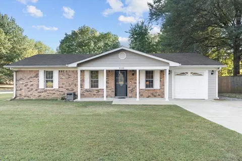 5135 Woody Dr, Horn Lake, MS 38637