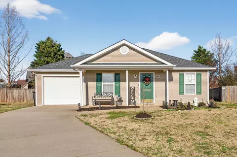 2702 Pepperdine Dr, Murfreesboro, TN 37128