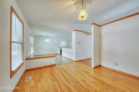 519 Irwin Dr, Powell, TN 37849 photo 7