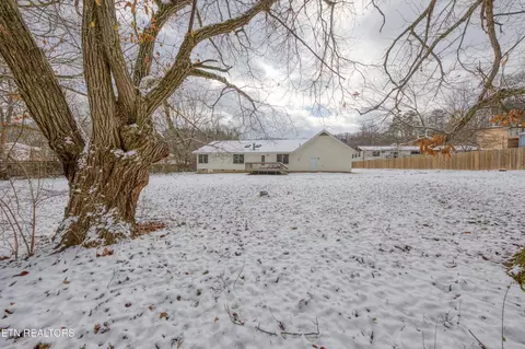 519 Irwin Dr, Powell, TN 37849 photo 14