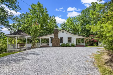 3702 Harris Mountain Way, Sevierville, TN 37876