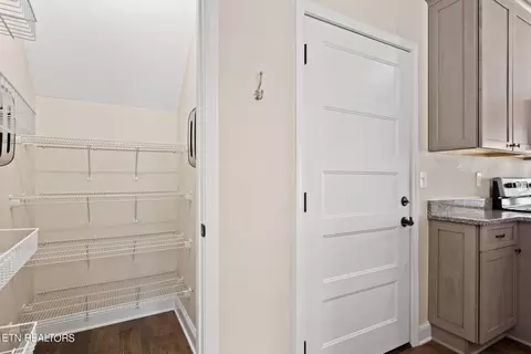 511 Villa Ln, Greeneville, TN 37745 photo 9