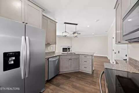 511 Villa Ln, Greeneville, TN 37745 photo 5