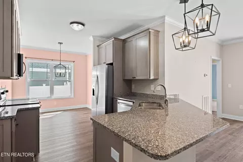 511 Villa Ln, Greeneville, TN 37745 photo 6
