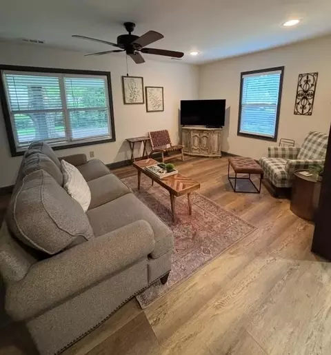 818 S High St, Covington, TN 38019 photo 5