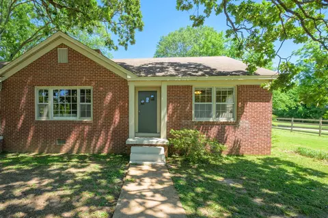 630 Raleigh-lagrange Dr, Rossville, TN 38066