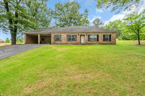 1835 Pleasant Grove Dr, Moscow, TN 38057