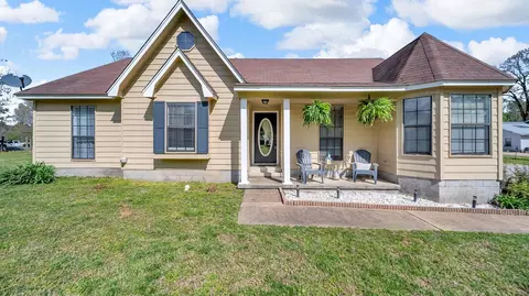 6488 Chase Rd, Millington, TN 38053
