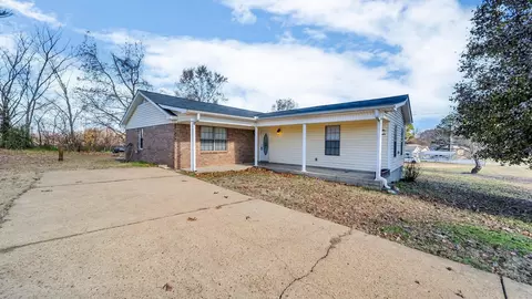 1528 Appleberry Rd, Munford, TN 38058