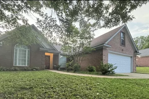 6117 Catskill Cv, Millington, TN 38053