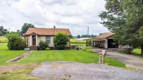2250 Chisholm Lake Rd, Ripley, TN 38063