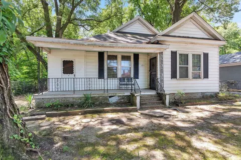 125 E Mckellar Ave, Memphis, TN 38109