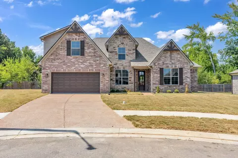 57 S Bigham Cv, Munford, TN 38058