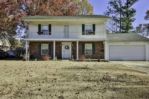 7252 Pam Dr, Millington, TN 38053