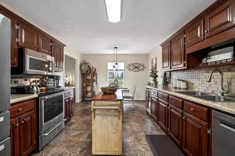 Kitchen - 1445 Tom Grissom Rd, Morrison, TN 37357 photo 1 of 4