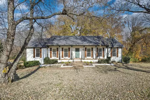 8132 Cloverland Dr, Nashville, TN 37211