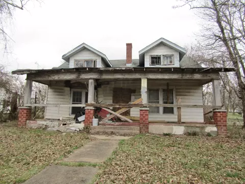 826 W Church St, Lewisburg, TN 37091