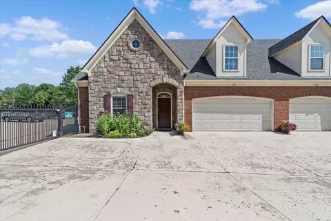 1595 Dexter Grove Ct #105, Cordova, TN 38016