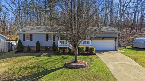2502 Woodthrush Dr, Chattanooga, TN 37421