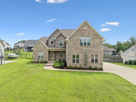 1307 Christina Ct, Lebanon, TN 37087