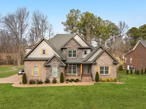 534 Country Club Dr, Dickson, TN 37055