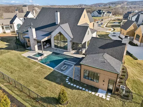 8100 Turning Point Dr, Brentwood, TN 37027